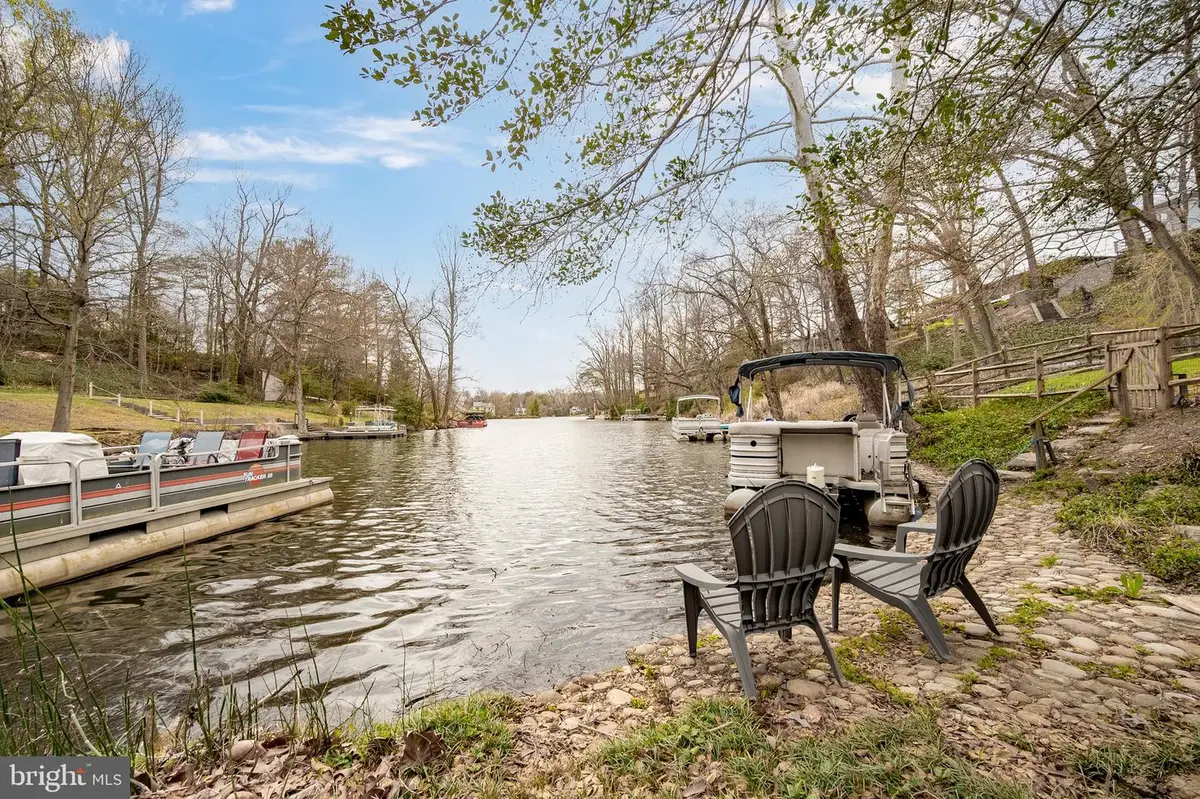 6124 Beachway Dr, Falls Church, VA 22041 - #1