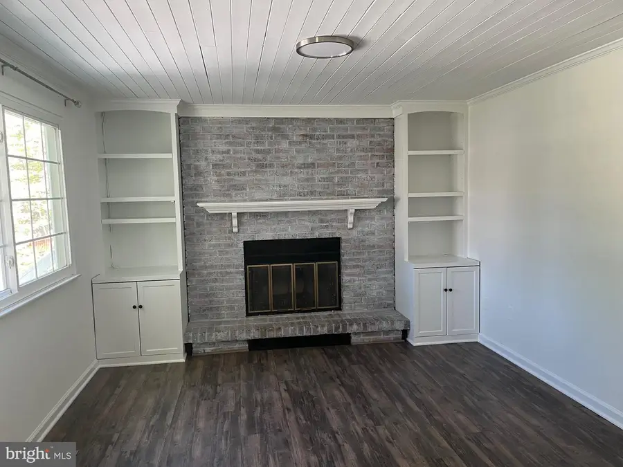 3869 Beech Down Dr, Chantilly, VA 20151 - #3