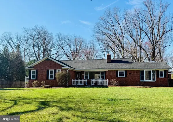 8509 Crestview Dr, FAIRFAX, VA 22031