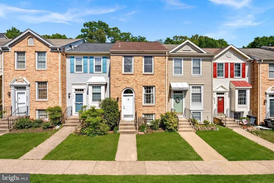 6511 Skylemar Trl, Centreville, VA 20121 - #2