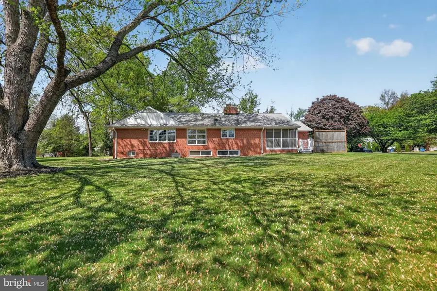 2831 Cedar Ln, Vienna, VA 22180 - #2