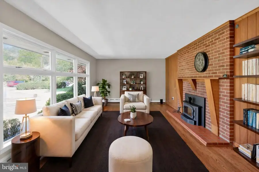 2831 Cedar Ln, Vienna, VA 22180 - #3