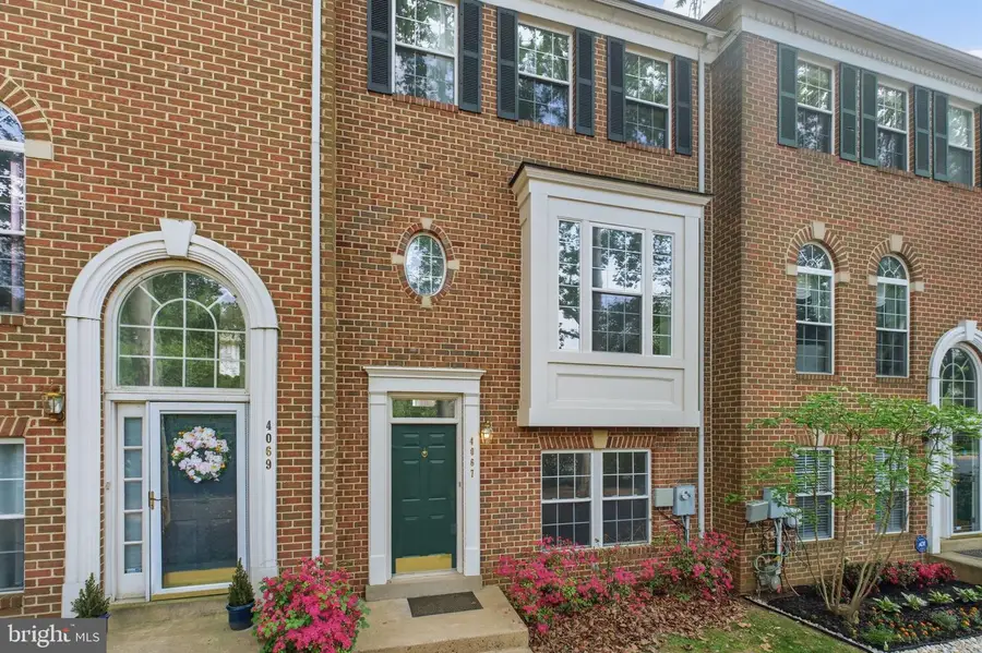 4067 Fountainside Ln, Fairfax, VA 22030 - #3