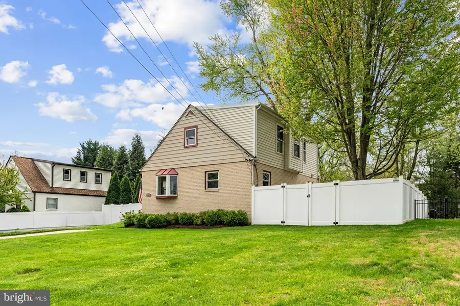 7139 Parkview Ave, Falls Church, VA 22042 - #2