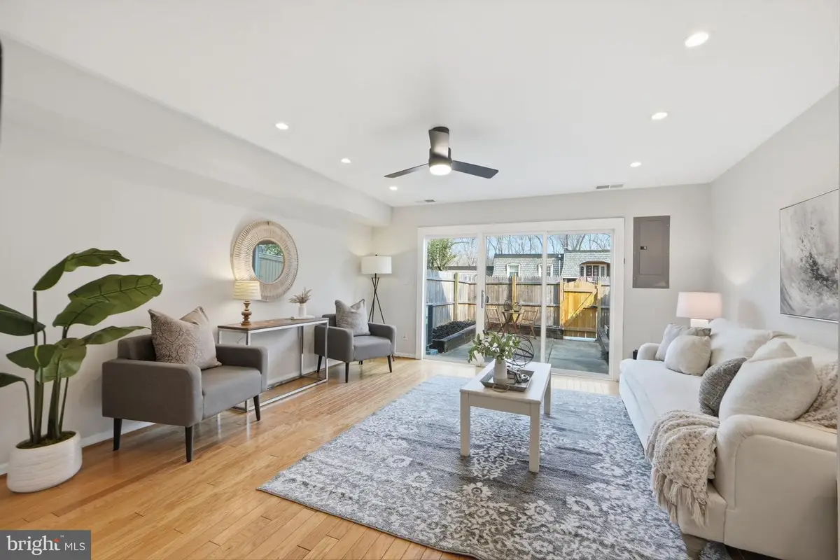 8230 Carrleigh Pkwy #84, Springfield, VA 22152 - #1