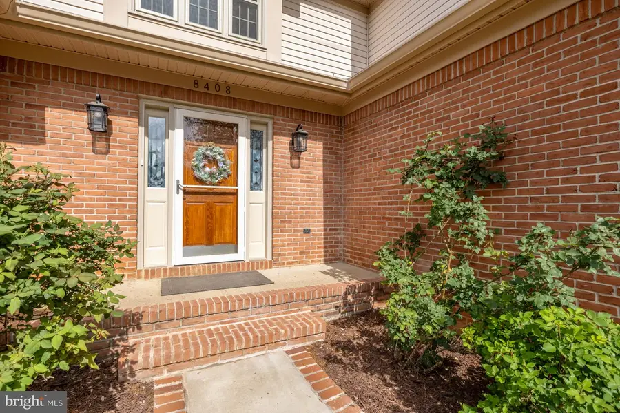 8408 Copperleaf Ct, Fairfax Station, VA 22039 - #3