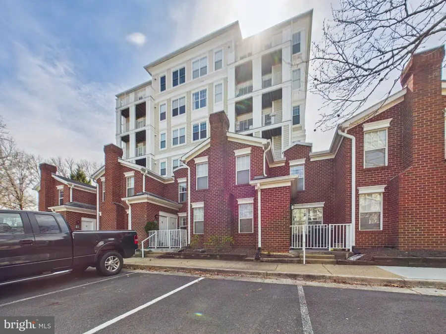 1645 International Dr #th-18, McLean, VA 22102 - #2