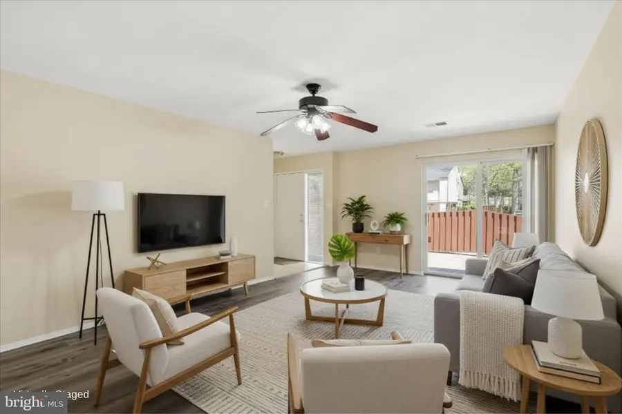 2438 Southgate Sq, Reston, VA 20191 - #3