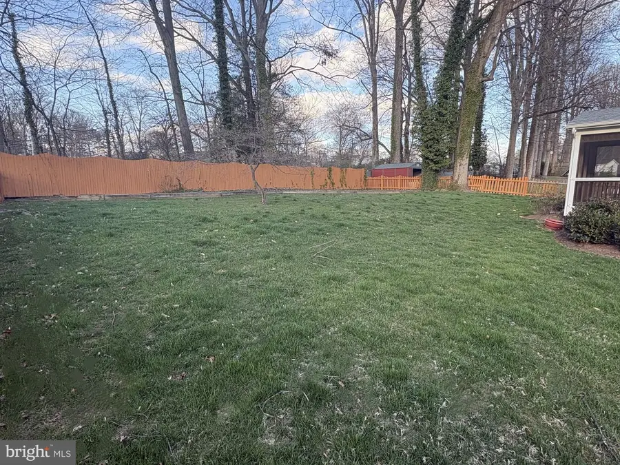 11010 Byrd Dr, Fairfax, VA 22030 - #3