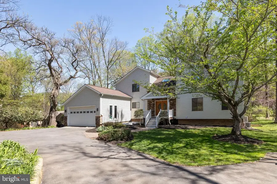 513 Springvale Rd, Great Falls, VA 22066 - #2