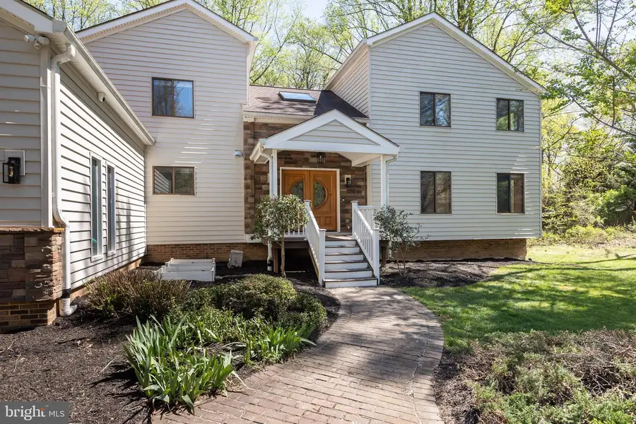 513 Springvale Rd, Great Falls, VA 22066 - #3