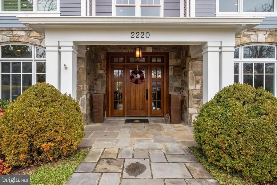 2220 Windsor Rd, Alexandria, VA 22307 - #2