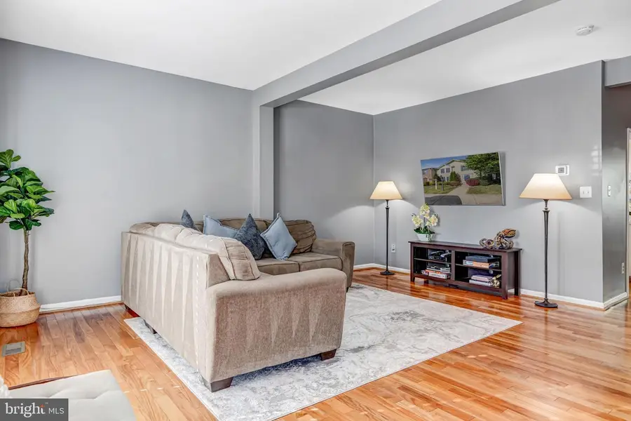 6526 Parish Glebe Ln, Alexandria, VA 22315 - #2