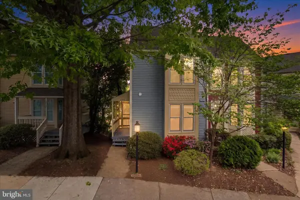 1773 Whisperhill Dr, RESTON, VA 20194