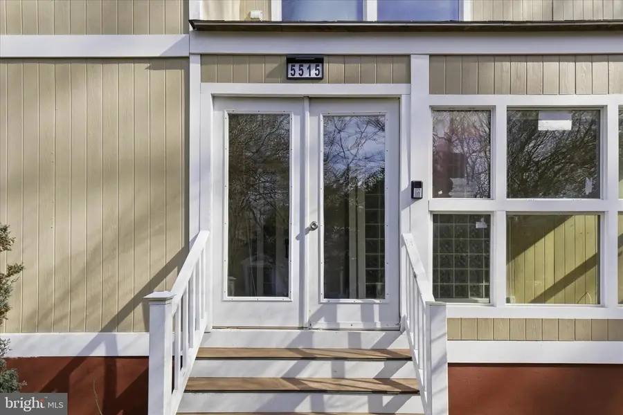 5515 Westcliff Ct, Burke, VA 22015 - #2