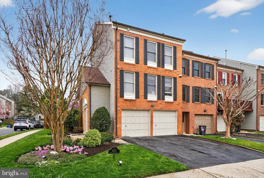 6544 River Tweed Ln, Alexandria, VA 22312 - #2