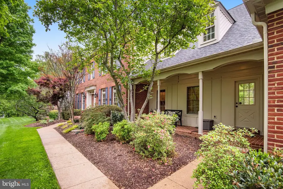 7513 Detwiller Dr, Clifton, VA 20124 - #2