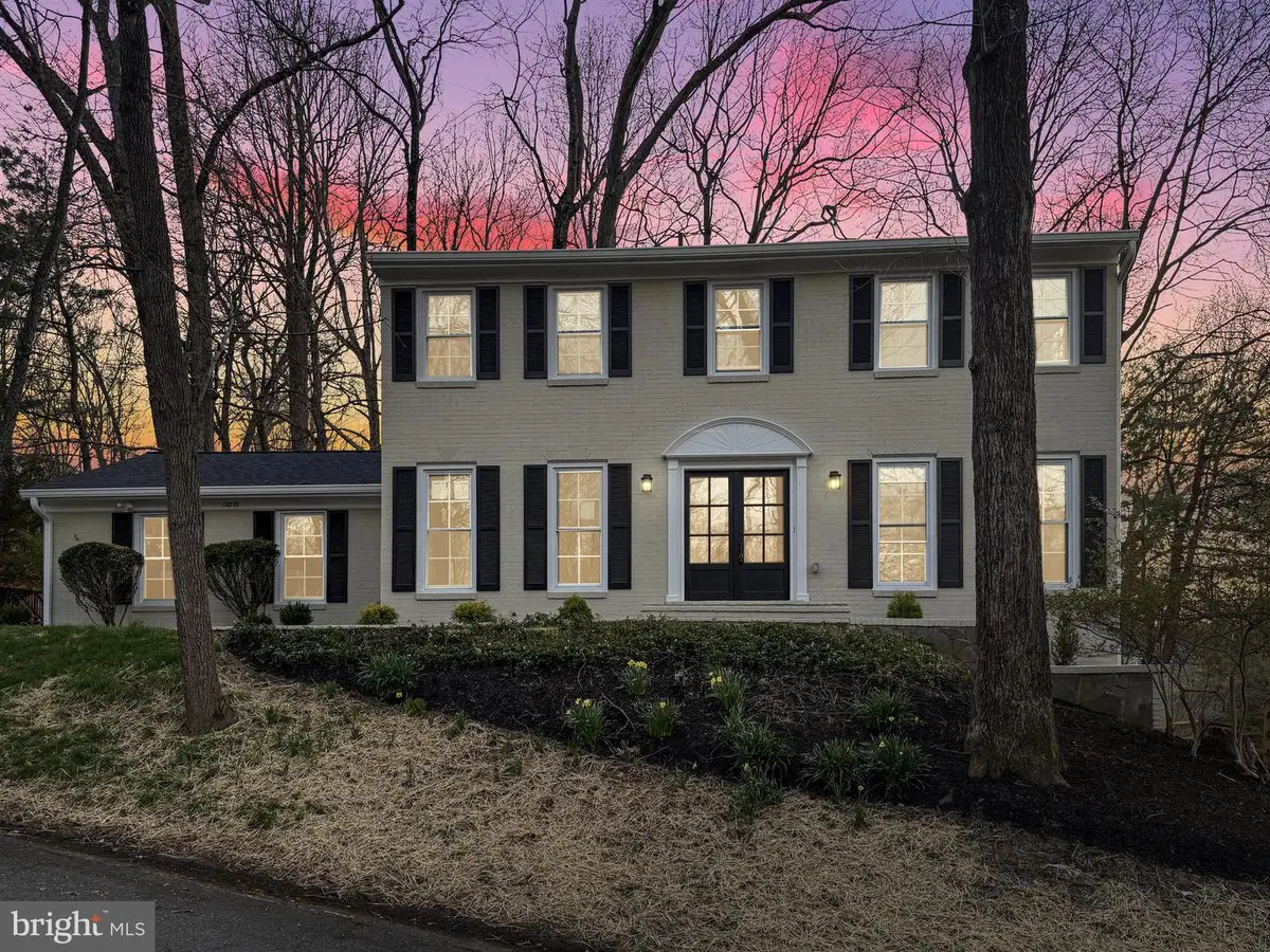 12013 Westwood Hills Dr, Herndon, VA 20171 - #1