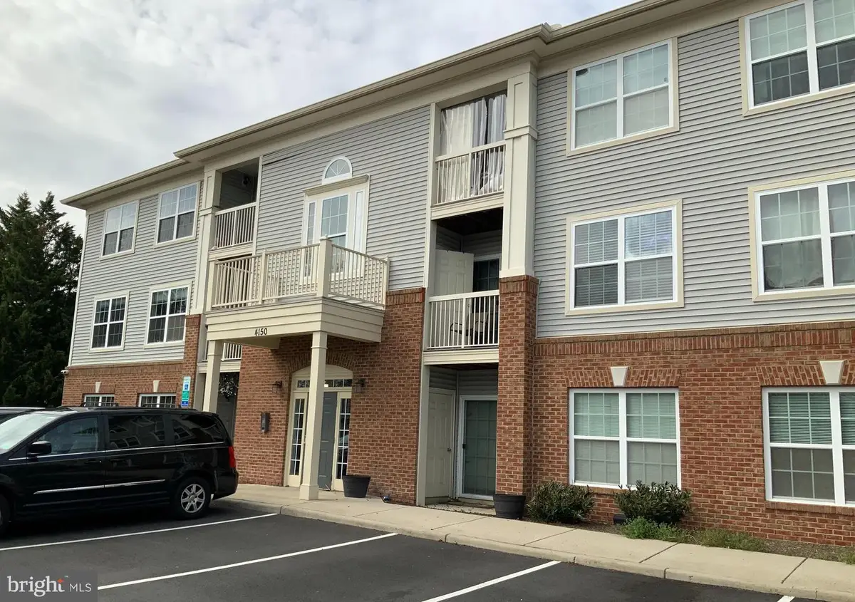 4150 Stevenson St #102, Fairfax, VA 22030 - #1