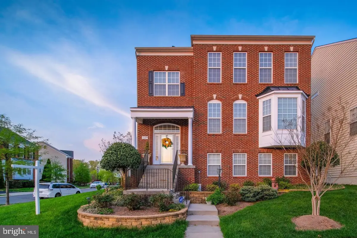 13299 Scotch Run Ct, Centreville, VA 20120 - #1