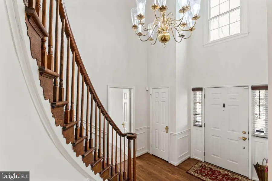 2851 Yarn Ct, Falls Church, VA 22042 - #2