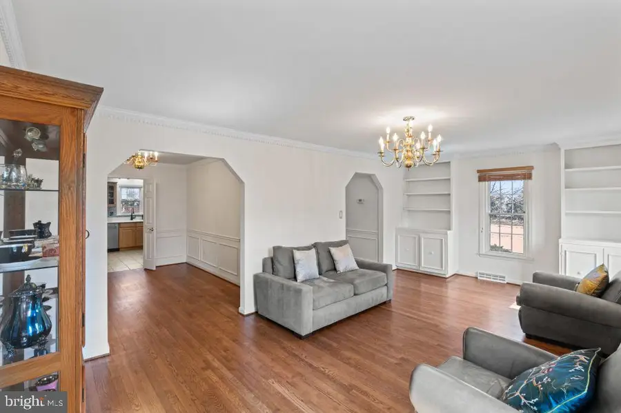 2851 Yarn Ct, Falls Church, VA 22042 - #3