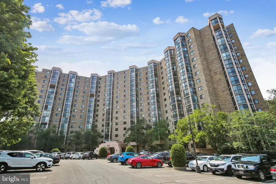 5902 Mount Eagle Dr #310, Alexandria, VA 22303 - #2