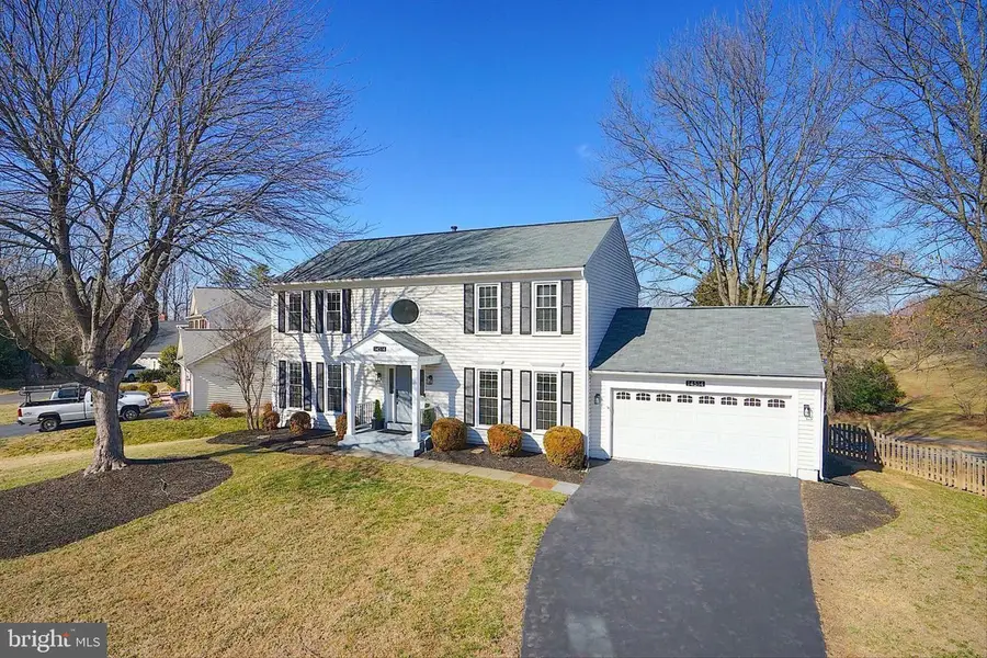 14514 Flag Staff Ct, Centreville, VA 20121 - #2