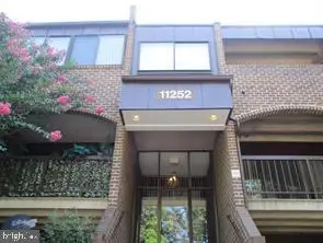 11252 Chestnut Grove Sq #26, RESTON, VA 20190