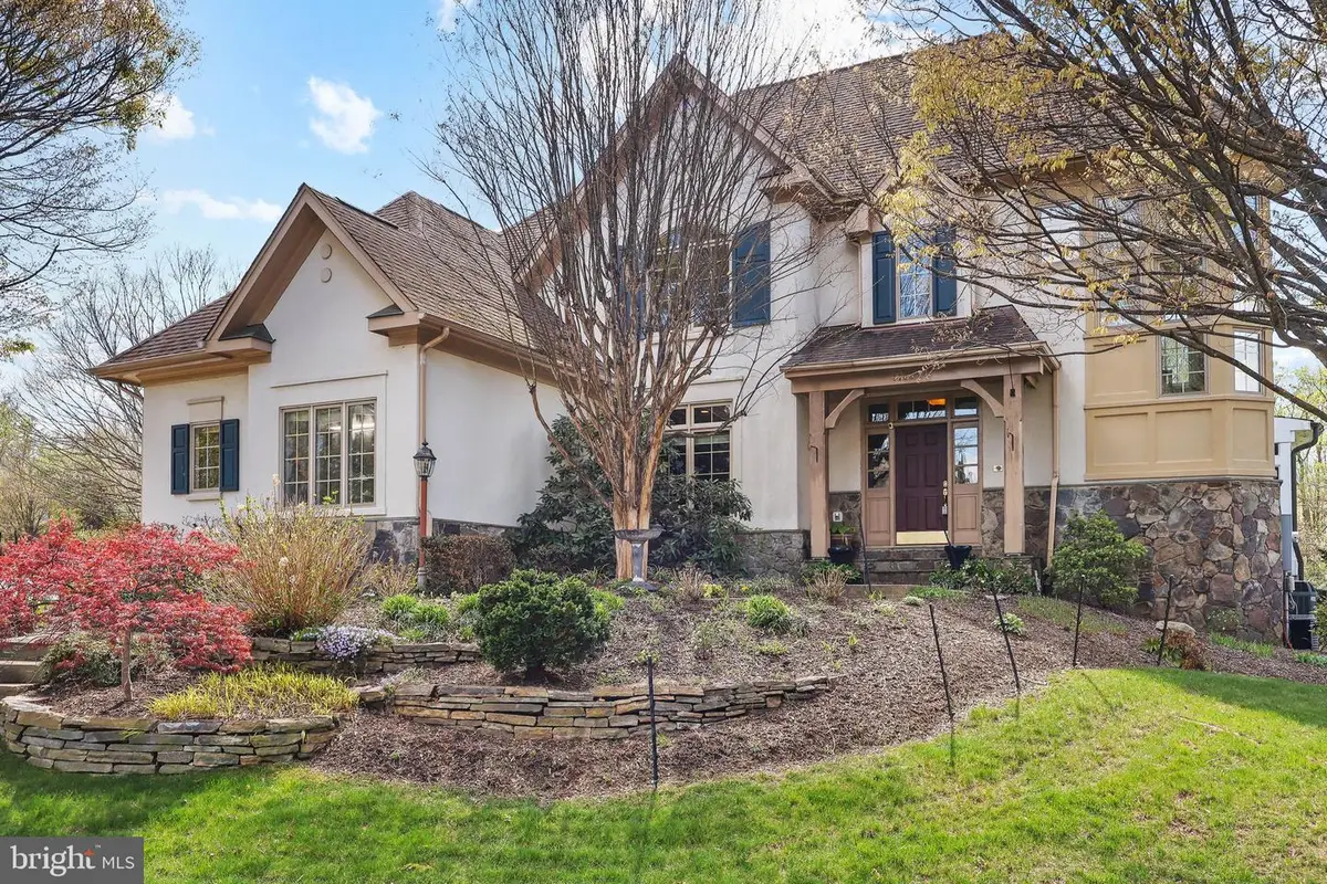 1452 Carrington Ridge Ln, Vienna, VA 22182 - #1