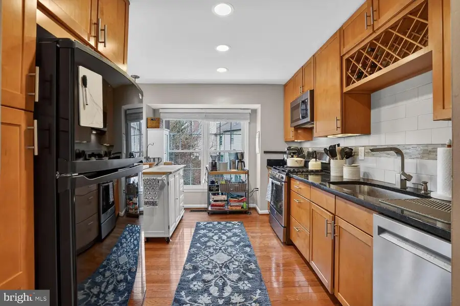 4830 Treasure Ct, Fairfax, VA 22032 - #2