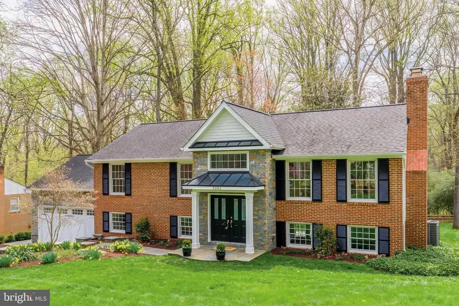 9201 Weant Dr, Great Falls, VA 22066 - #2