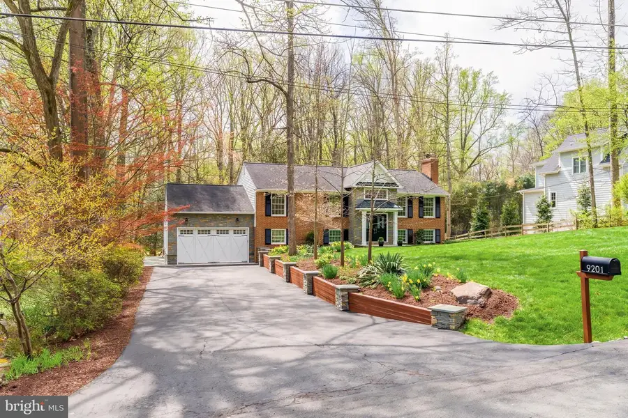 9201 Weant Dr, Great Falls, VA 22066 - #3