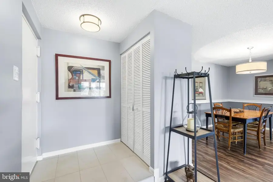 10222 Bushman Dr #8101, Oakton, VA 22124 - #2