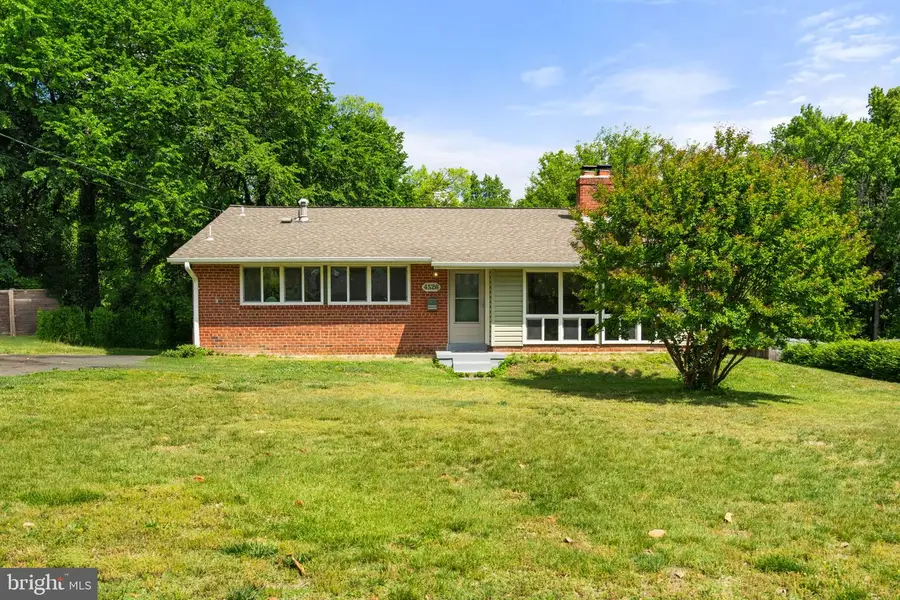 4526 Roundhill Rd, Alexandria, VA 22310 - #3