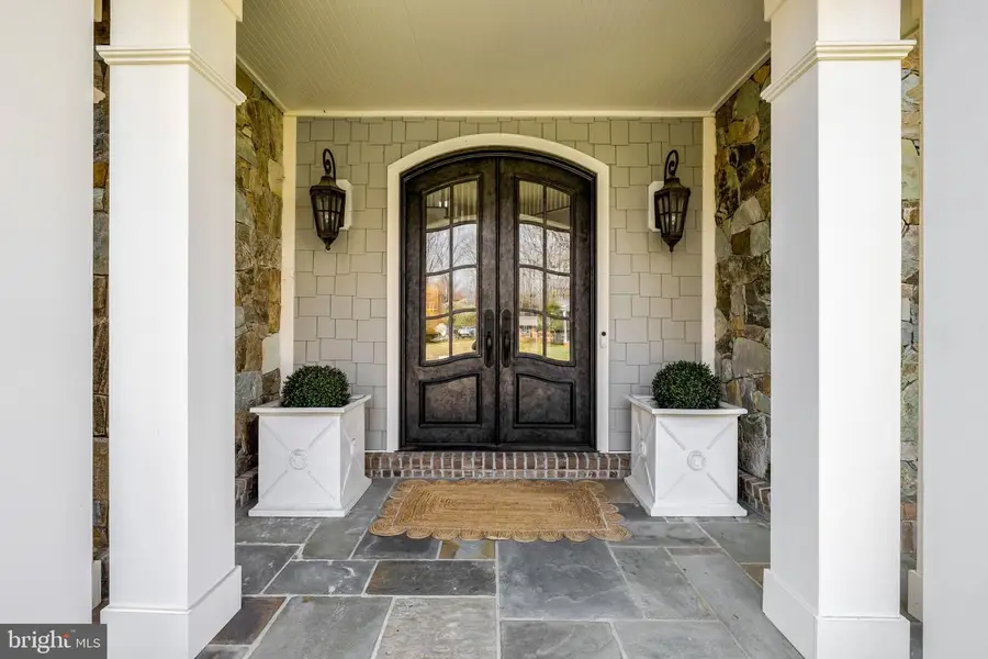 9115 Tetterton Ave, Vienna, VA 22182 - #3