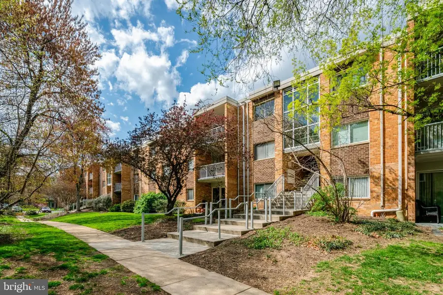 2904 Kings Chapel Rd #05/16, Falls Church, VA 22042 - #3