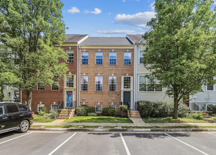 6614 Charles Green Sq, Alexandria, VA 22315 - #2