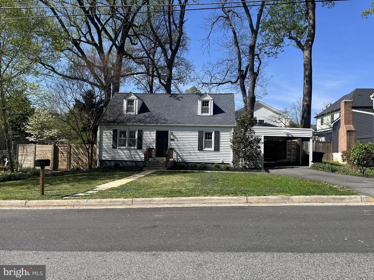 7308 Poplar Ct, Falls Church, VA 22042 - #1