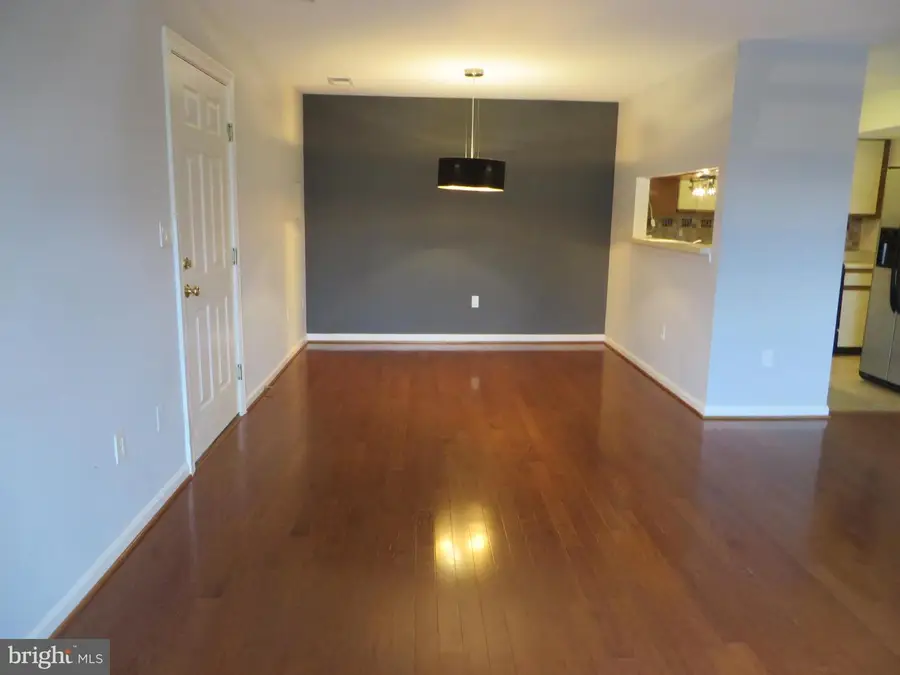 6925 Mary Caroline Cir #j, Alexandria, VA 22310 - #2