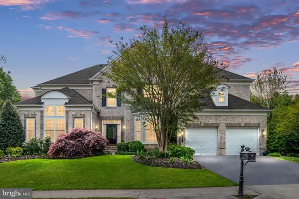 8937 Rhododendron Cir, LORTON, VA 22079