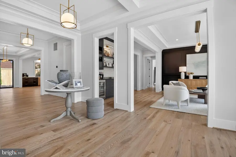 6928 Whitehall Pl, McLean, VA 22101 - #2