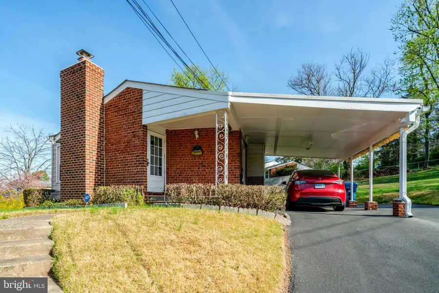 5517 Gwyn Pl, Alexandria, VA 22312 - #2