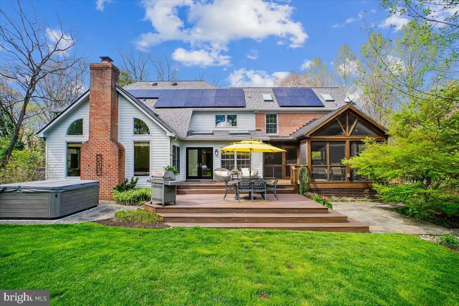 3271 History Dr, Oakton, VA 22124 - #2