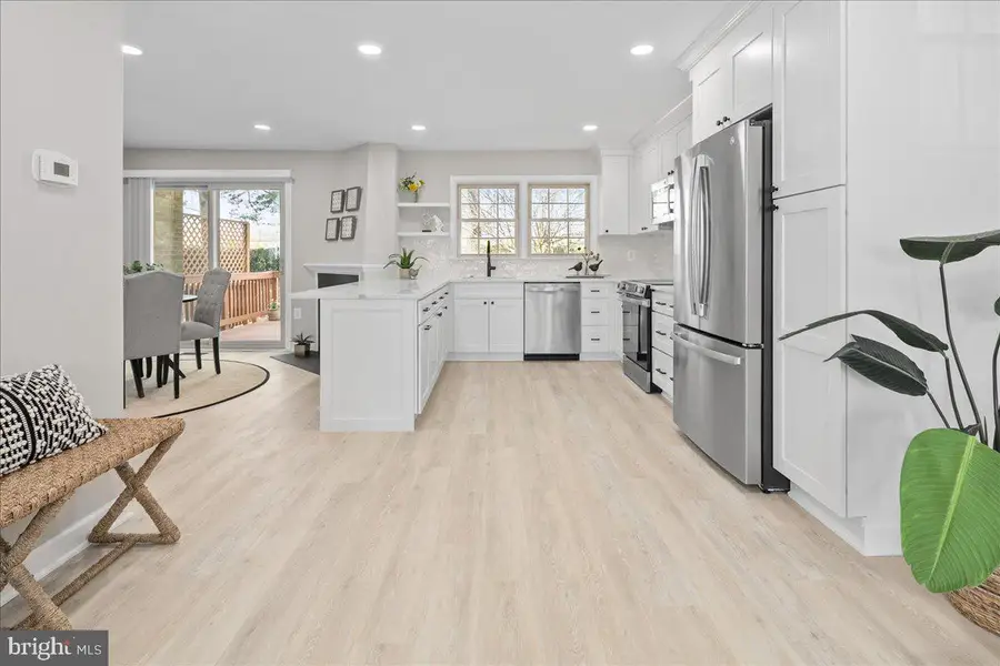 2872 Sutton Oaks Ln, Vienna, VA 22181 - #2