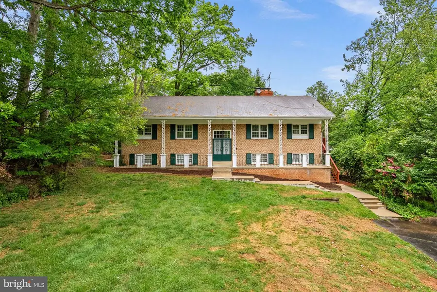 2435 Hunter Mill Rd, Vienna, VA 22181 - #2