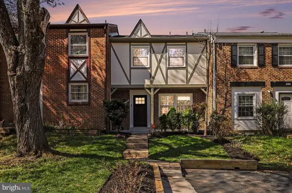 6308 Paddington Ln, CENTREVILLE, VA 20120