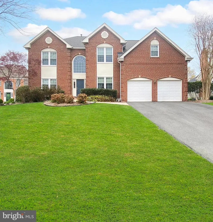 6109 Oakengate Way, Centreville, VA 20120 - #2