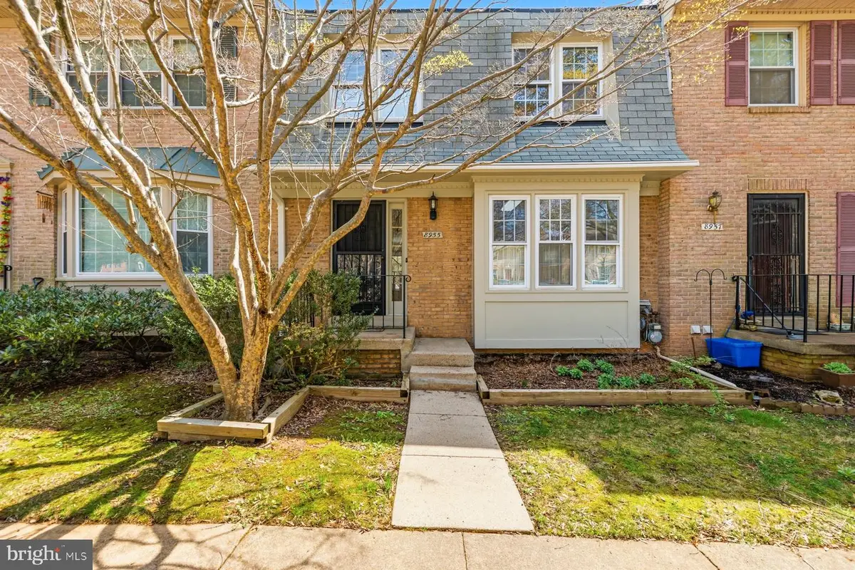 8955 Omega Ct, Springfield, VA 22152 - #1