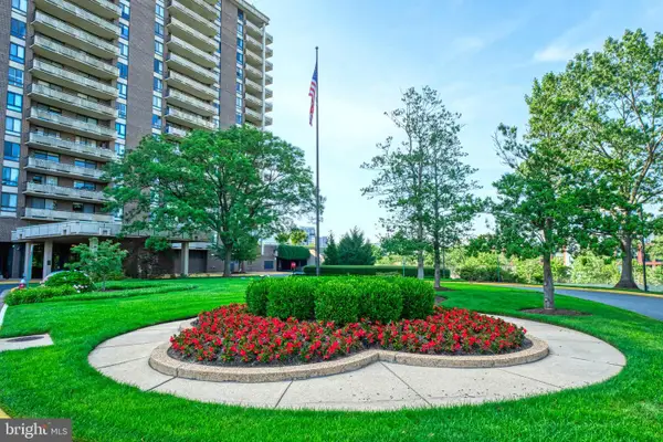 1800 Old Meadow Rd #218, MCLEAN, VA 22102